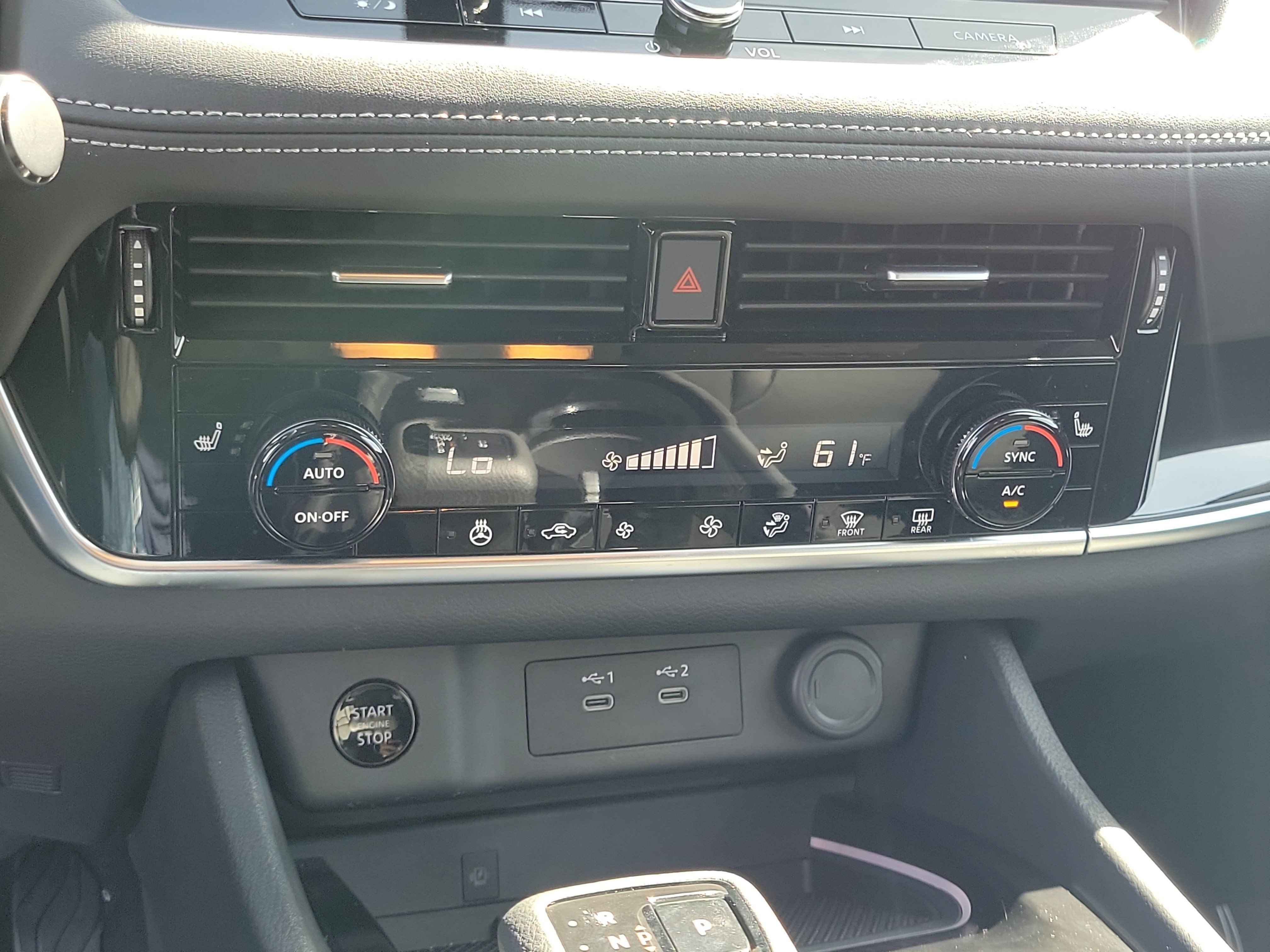 Certified 2025 Nissan Rogue SL FWD image 27