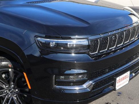 New 2024 Jeep Grand Wagoneer Series II AWD/4WD image 2