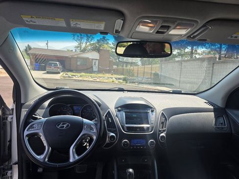 Used 2011 Hyundai Tucson Limited w/ Premium Pkg 3 AWD/4WD image 8
