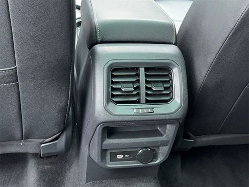 Used 2023 Volkswagen Tiguan SEL R-Line image 41