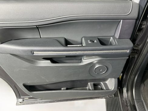 Used 2024 Ford Expedition Max XLT image 25