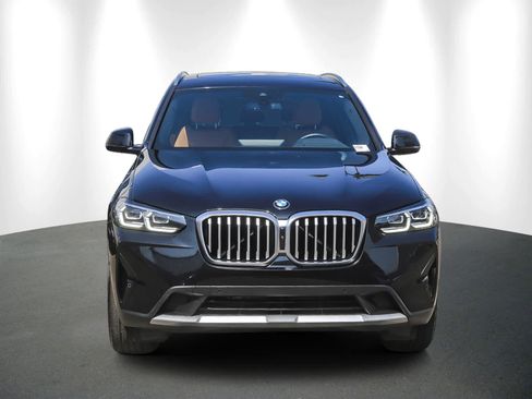 Used 2024 BMW X3 sDrive30i image 2