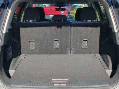 Certified 2023 Nissan Rogue SV image 12