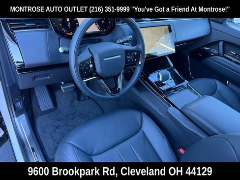 New 2025 Land Rover Range Rover Sport SE image 11