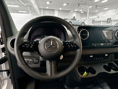 New 2026 Mercedes-Benz Sprinter 2500 image 11