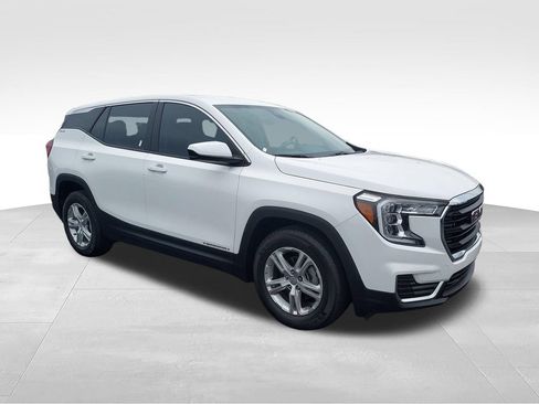 Used 2024 GMC Terrain SLE FWD image 7