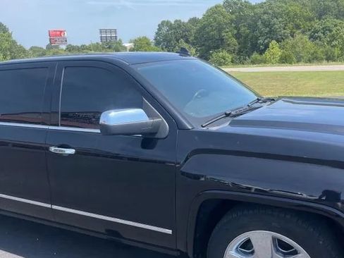 Used 2017 GMC Sierra 1500 Denali w/ Denali Ultimate Package AWD/4WD image 14