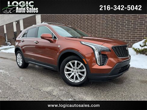 Used 2019 Cadillac XT4 Luxury w/ Cold Weather Package image 1