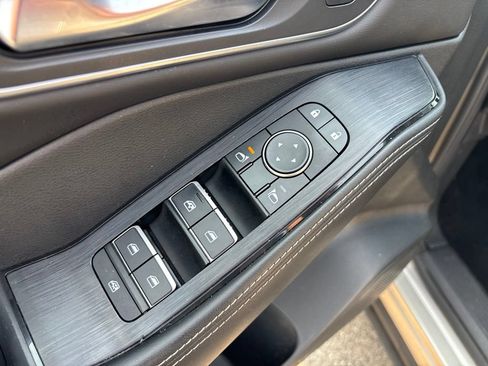 Used 2021 Nissan Rogue SL w/ Premium Package AWD/4WD image 18