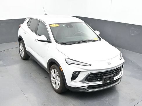 Used 2025 Buick Encore GX Preferred FWD image 16