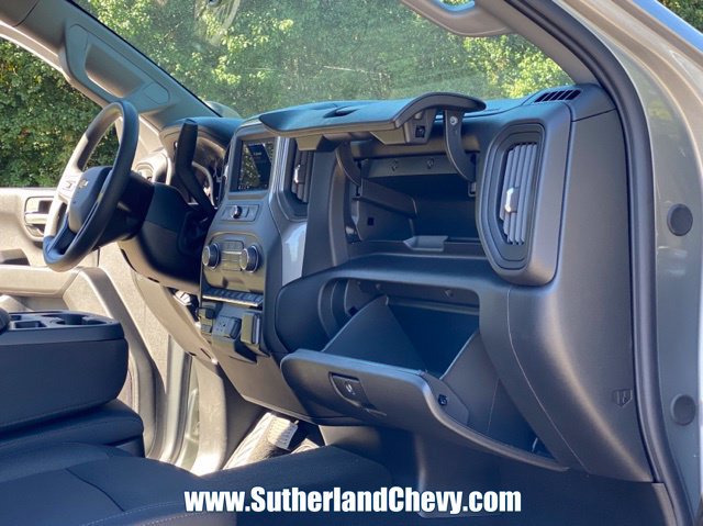New 2026 Chevrolet Silverado 2500 Custom w/ Custom Value Package AWD/4WD image 27
