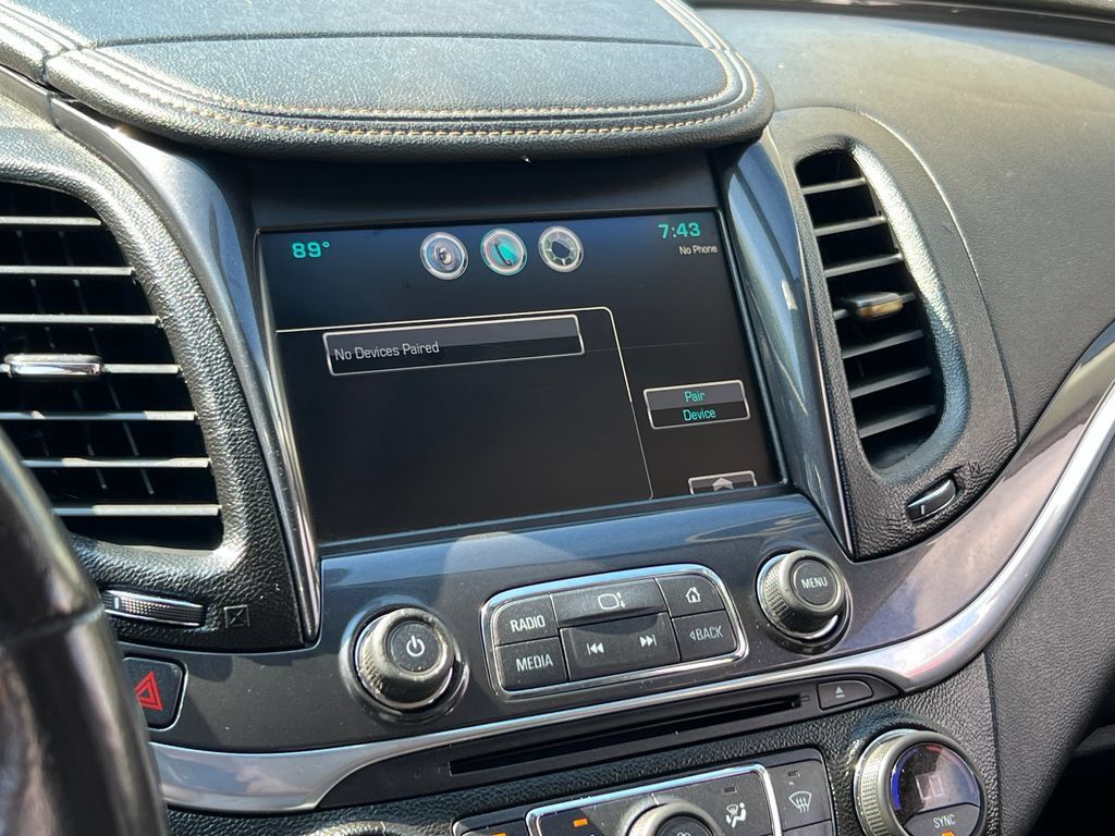Used 2015 Chevrolet Impala LT w/ Convenience Package FWD image 31