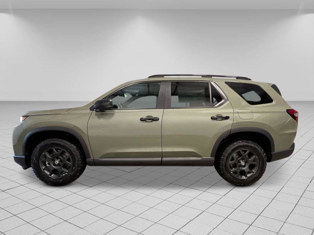 New 2026 Honda Pilot TrailSport image 2