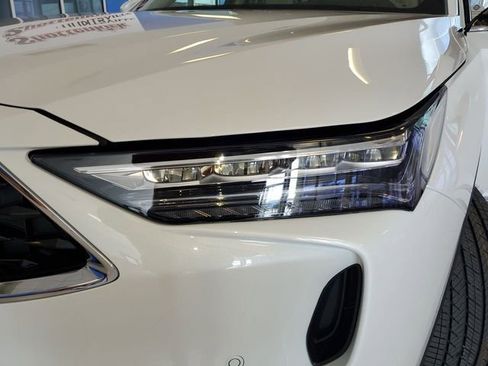 Used 2023 Acura MDX SH-AWD w/ Advance Package image 31