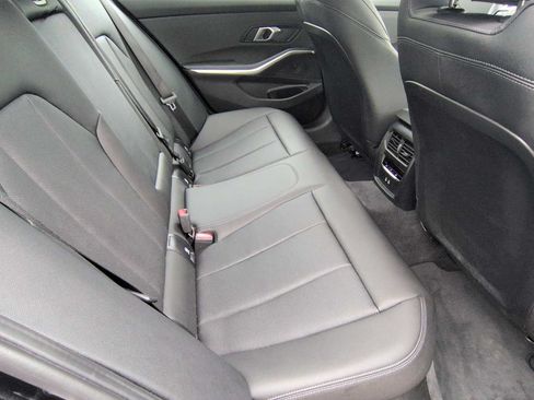 Certified 2025 BMW 330i xDrive Sedan AWD/4WD image 21