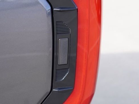 Used 2025 Toyota Tundra Limited image 13