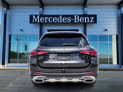 New 2025 Mercedes-Benz GLC 350e 4MATIC image 5