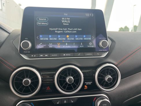 Used 2024 Nissan Sentra SR w/ SR Premium Package image 18