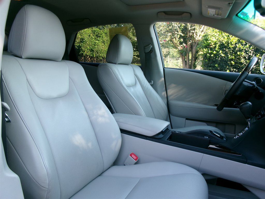 Used 2010 Lexus RX 350 AWD image 19