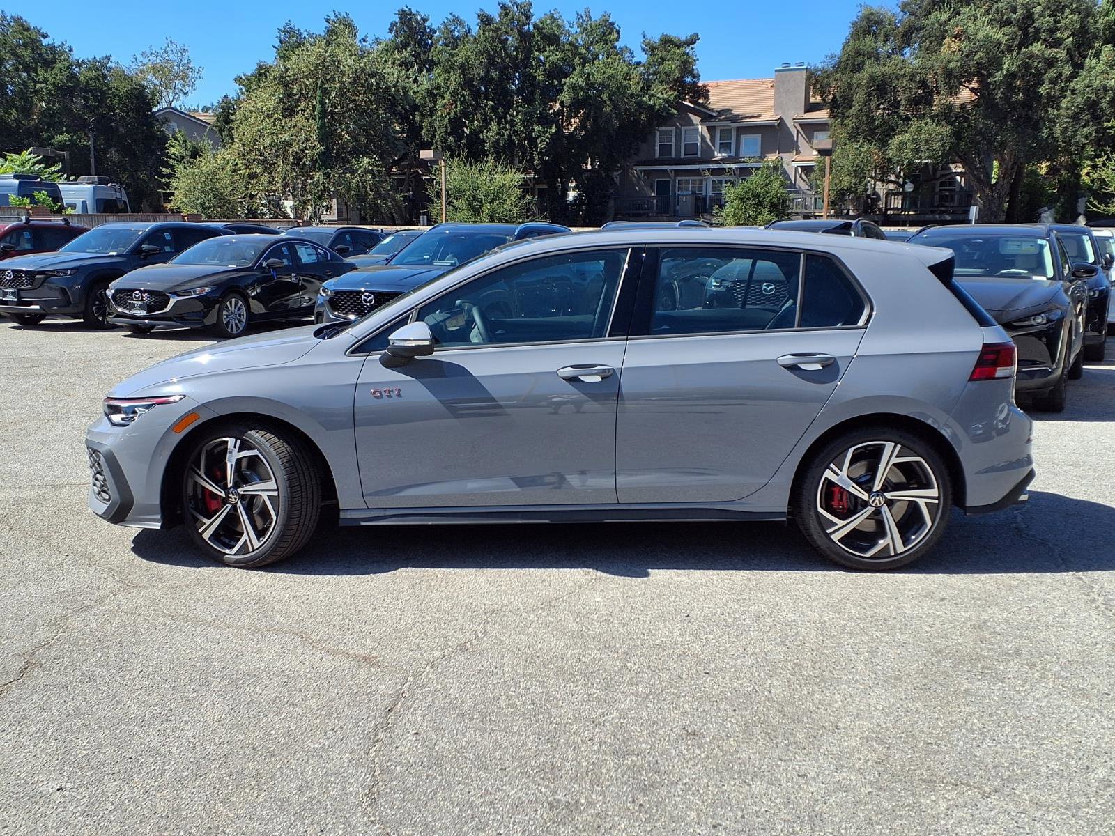 New 2026 Volkswagen GTI SE FWD image 3