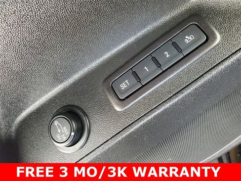 Used 2020 Chevrolet Equinox Premier w/ LPO, Floor Liner Package image 10