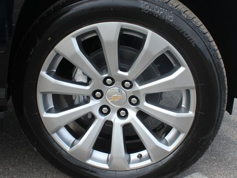 New 2026 Chevrolet Tahoe Premier image 25