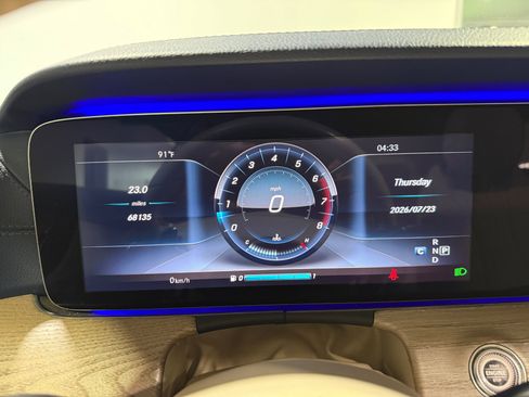 Used 2018 Mercedes-Benz E 400 4MATIC Coupe w/ Premium 2 Package image 26