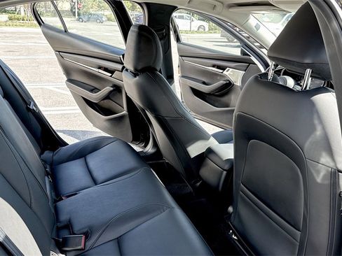 Used 2020 MAZDA MAZDA3 Sedan w/ Preferred Package image 34