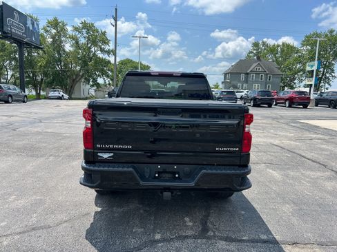 Used 2022 Chevrolet Silverado 1500 Custom AWD/4WD image 6