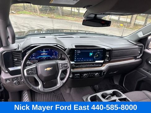 Used 2025 Chevrolet Silverado 1500 LT image 29