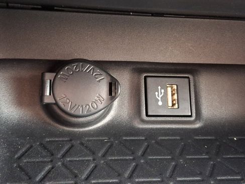 Used 2023 Toyota RAV4 XLE image 26