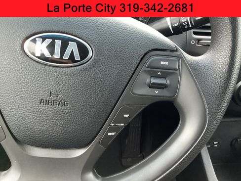 Used 2017 Kia Forte LX FWD image 13