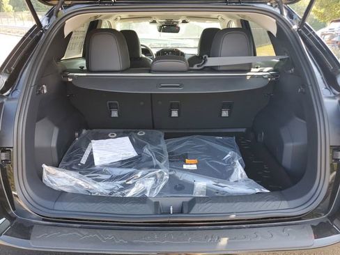 New 2025 Subaru Crosstrek 2.5i Limited w/ Popular Package #4A image 9