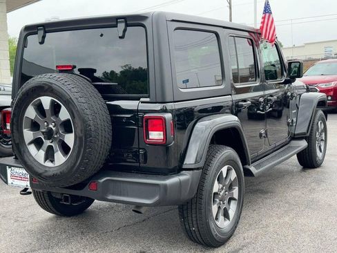 Used 2023 Jeep Wrangler Unlimited Sahara w/ Cold Weather Group AWD/4WD image 3