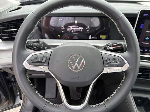 New 2026 Volkswagen Tiguan SE AWD/4WD image 15