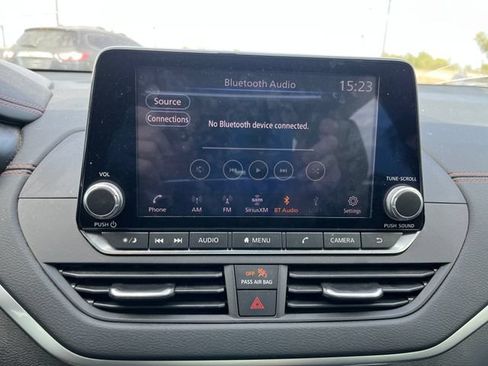 Used 2019 Nissan Altima 2.5 SR w/ SR Premium Package FWD image 7
