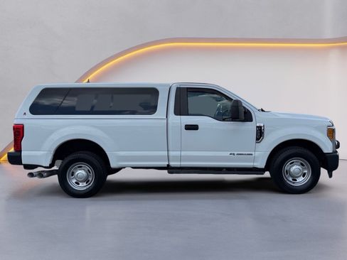 Used 2017 Ford F250 XL RWD image 2