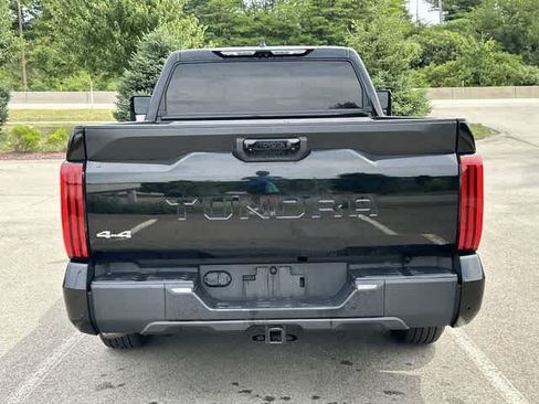 Used 2022 Toyota Tundra SR5 w/ SR5 Premium Package AWD/4WD image 4