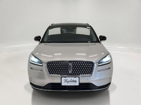 Used 2020 Lincoln Corsair Reserve w/ Equipment Group 201A image 2