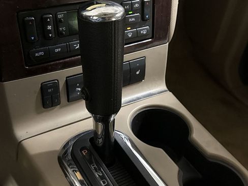 Used 2010 Ford Explorer Limited image 17