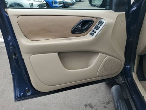 Used 2003 Ford Escape XLT image 14