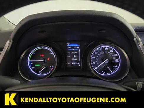Used 2022 Toyota Camry SE FWD image 16