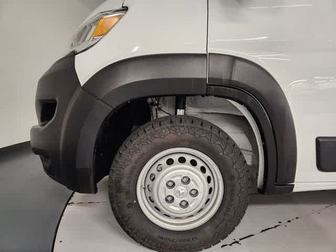 Used 2025 RAM ProMaster 2500 w/ Convenience Group FWD image 14