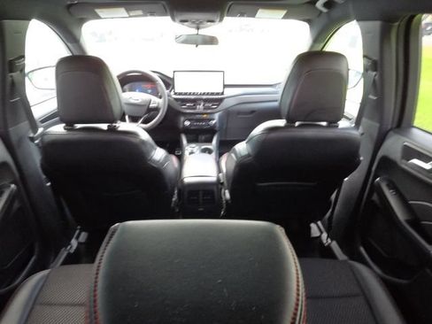Used 2024 Ford Escape ST-Line w/ Tech Pack #1 AWD/4WD image 12