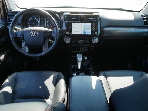Used 2024 Toyota 4Runner TRD Off-Road Premium w/ Off Road Premium Plus Package AWD/4WD image 10