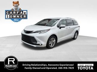 Used 2023 Toyota Sienna Limited FWD video 1