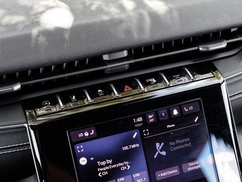 Used 2023 Jeep Grand Cherokee L Laredo image 35