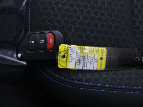 Used 2025 Jeep Wrangler Unlimited Rubicon 4xe AWD/4WD image 7