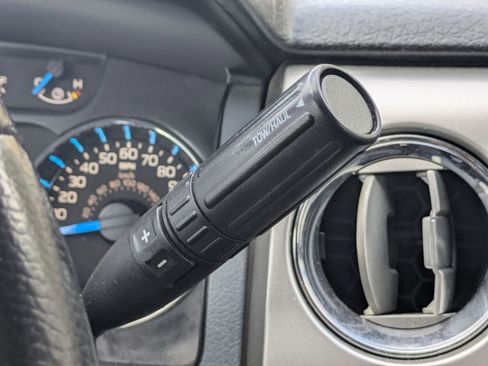 Used 2014 Ford F150 XLT w/ Equipment Group 302A Luxury image 15