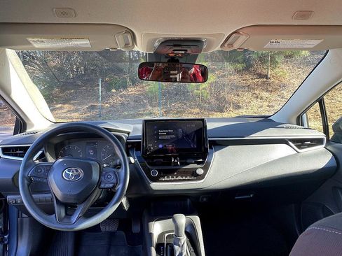 Certified 2025 Toyota Corolla LE image 16